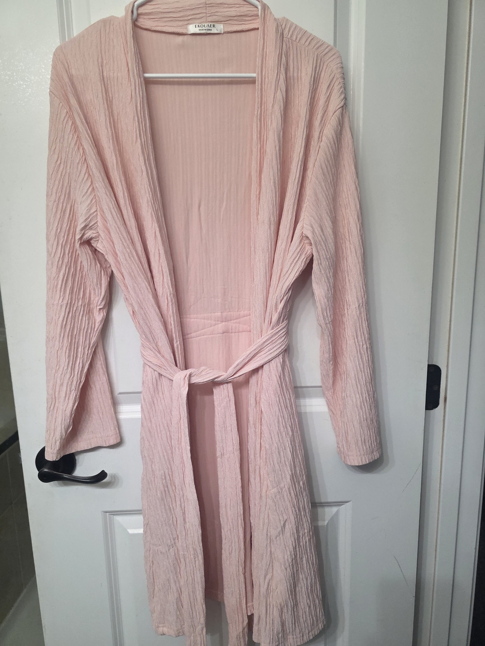 Light Blush Crinkle Robe with Waist Tie by Ekouaer